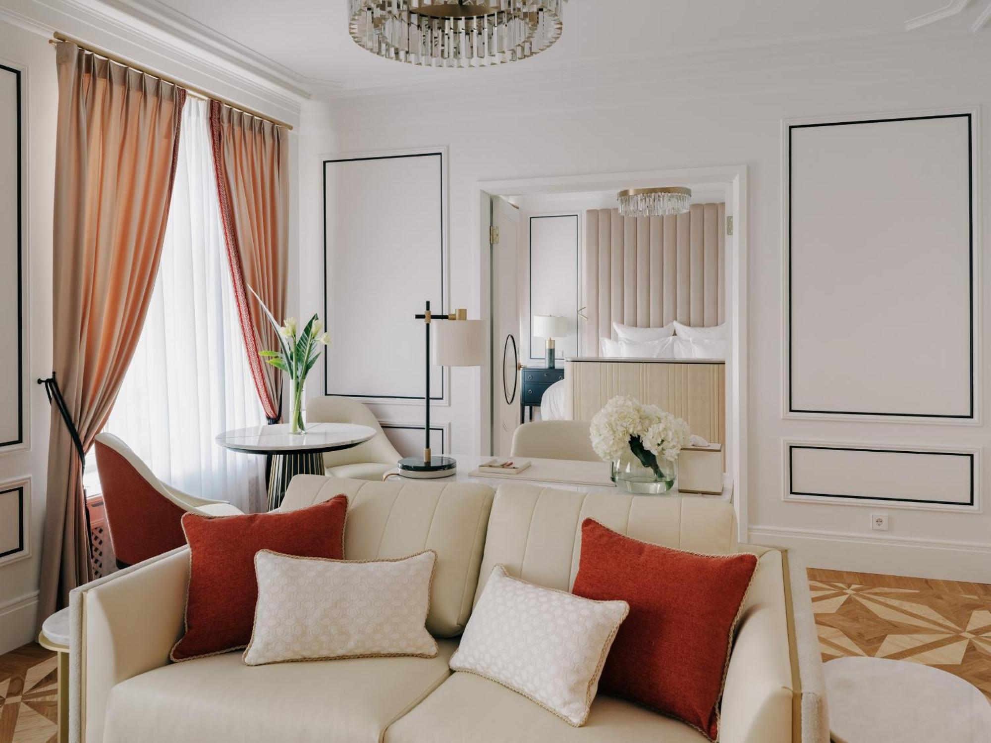 The Burman Hotell